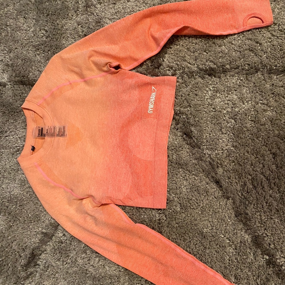 BRAND NEW GYMSHARK CROPPED LONG SLEEVE